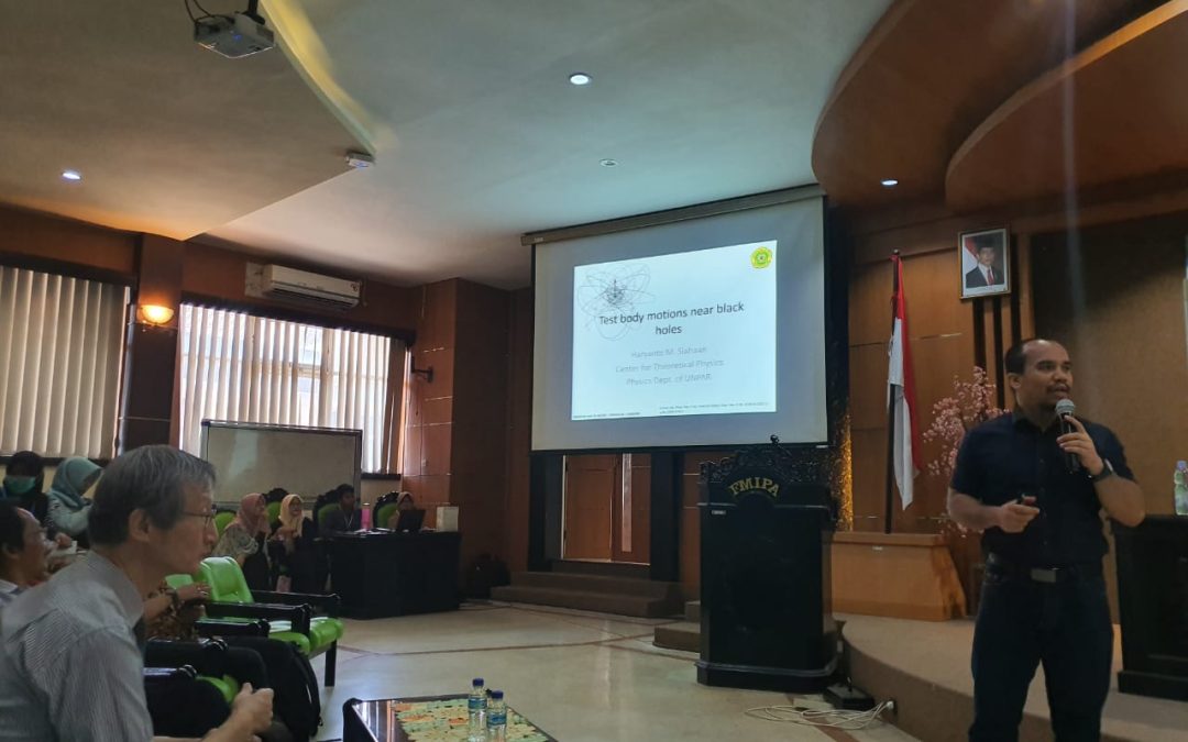 Kuliah Umum tentang Lubang Hitam di Universitas Negeri Malang