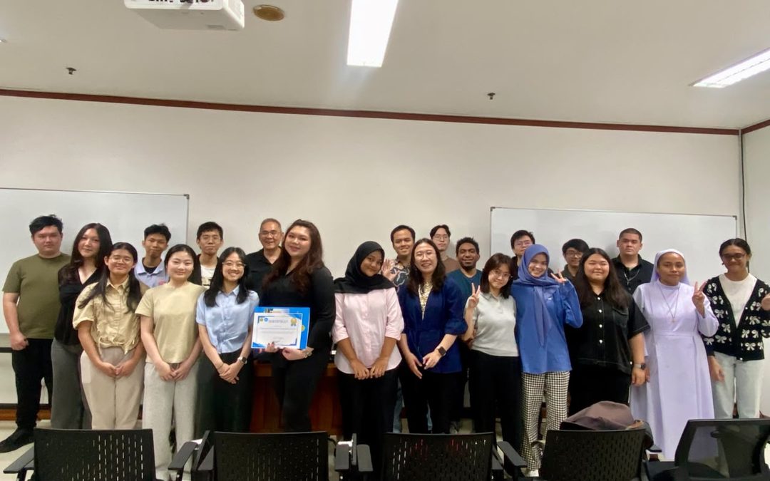 Seminar “The Physicist Beyond Physics”: Menelusuri Peran Fisika dalam Berbagai Bidang Karier